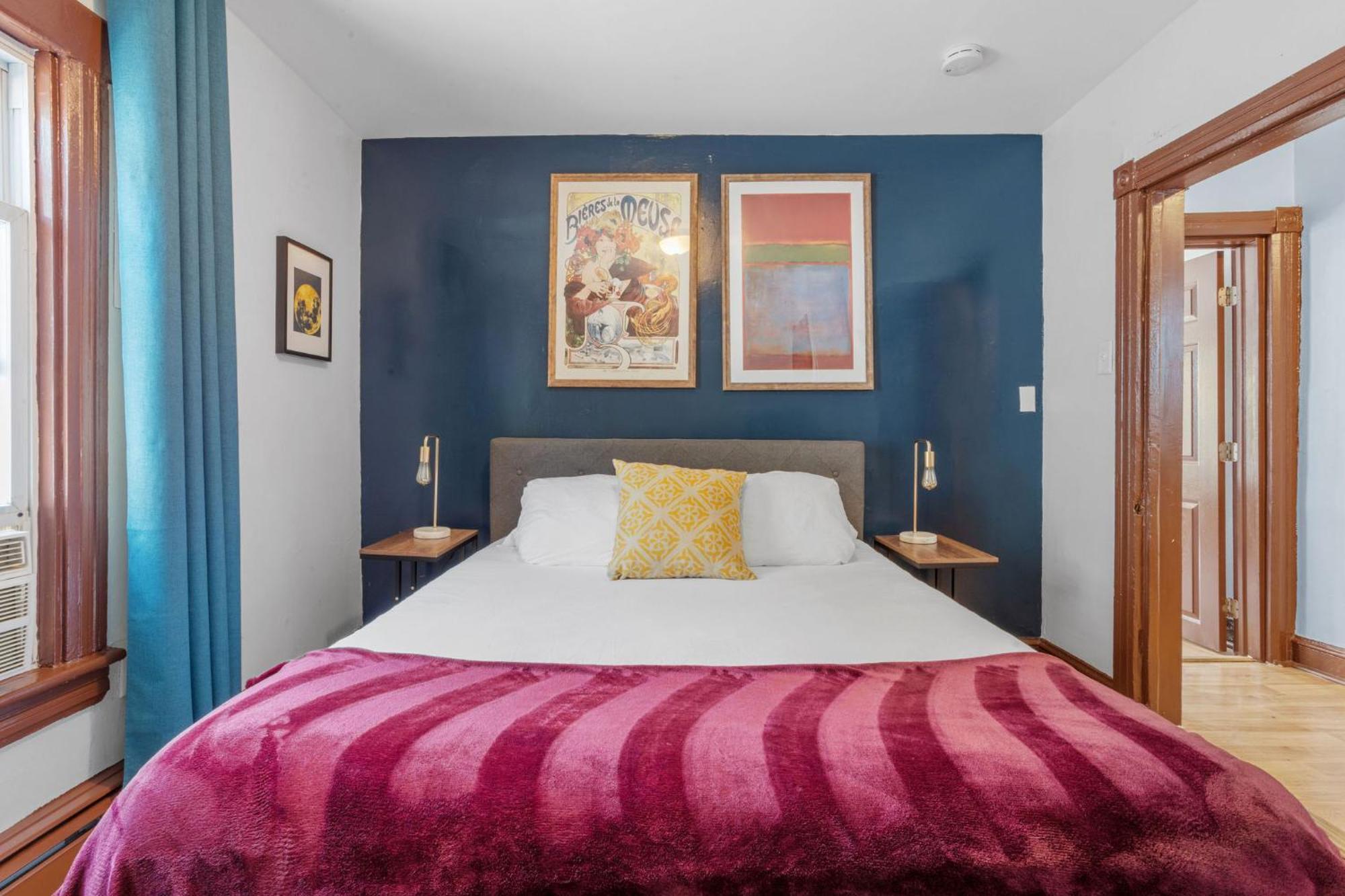 9 Bedroom, 14 Beds House Great For Big Groups Near Boardwalk, Tropicana Holiday home Atlantic City