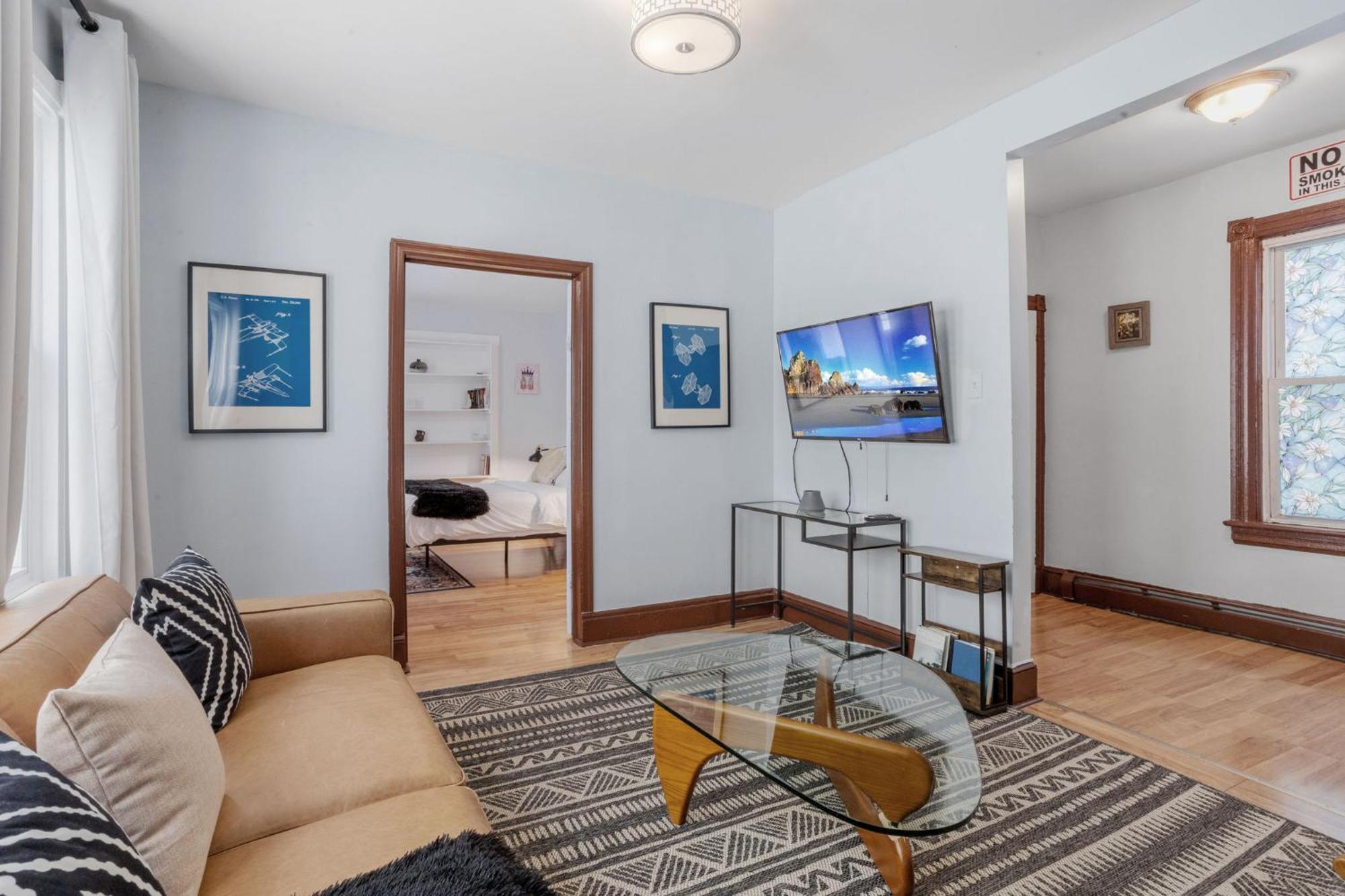 Holiday home 9 Bedroom, 14 Beds House Great For Big Groups Near Boardwalk, Tropicana Atlantic City