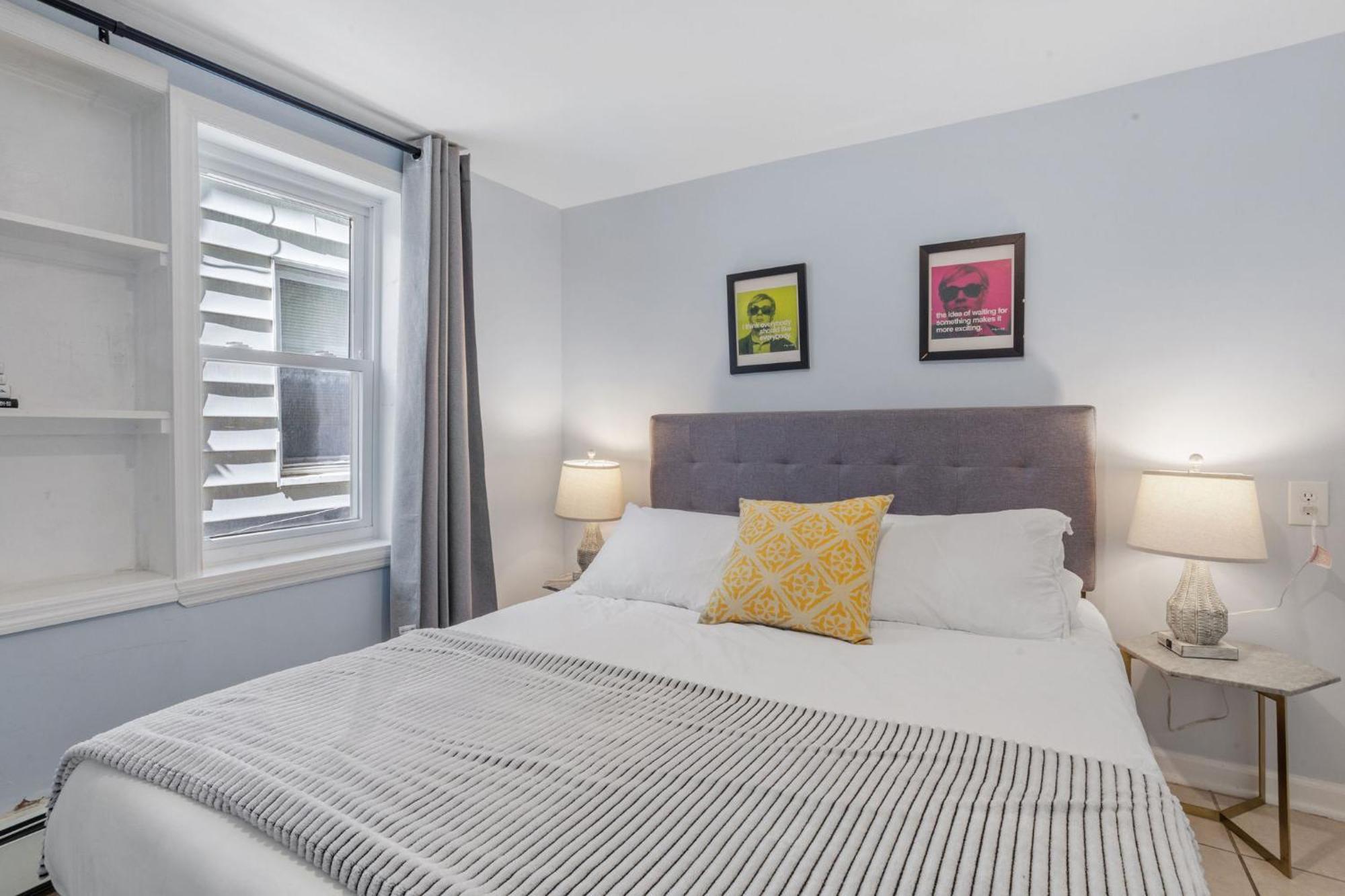 9 Bedroom, 14 Beds House Great For Big Groups Near Boardwalk, Tropicana